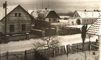 Choteč přibližně r. 1930 - domek Vlasákových, vpravo prostranství před hospodou